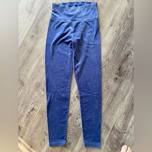 Aerie Offline blue velvet high waisted leggings size M super soft, warm & cozy